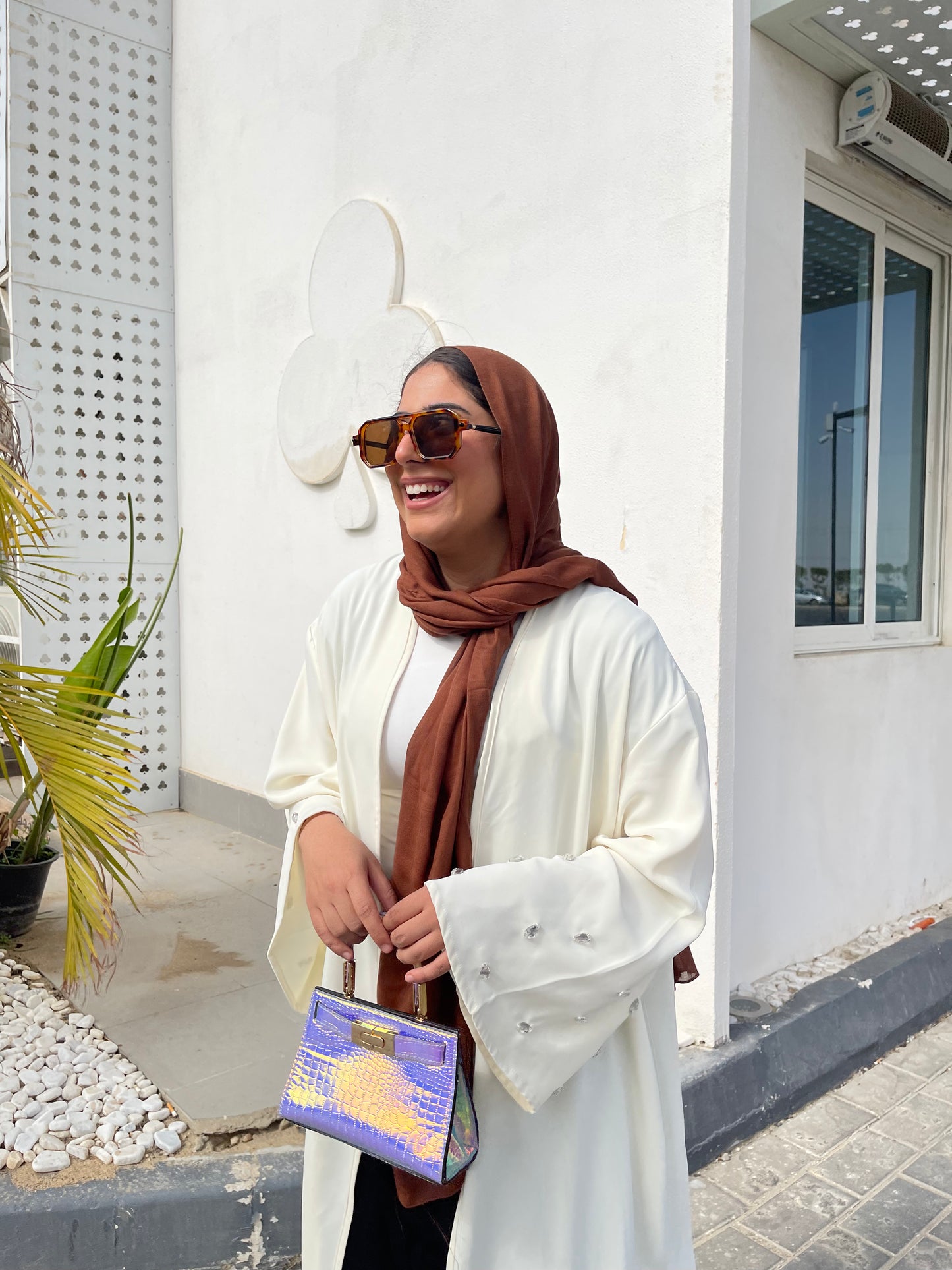 Signature Crystals Abaya in Off-White.