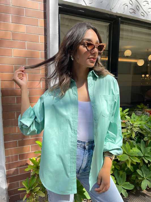 Poplin Shirt in Mint Green.